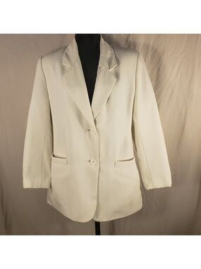 Women's NAPA Studio Blazer in White - 8
